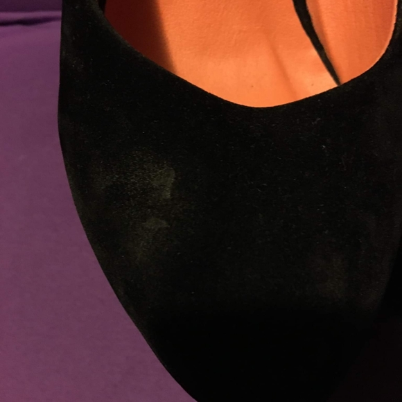 Heels - Picture 4 of 5